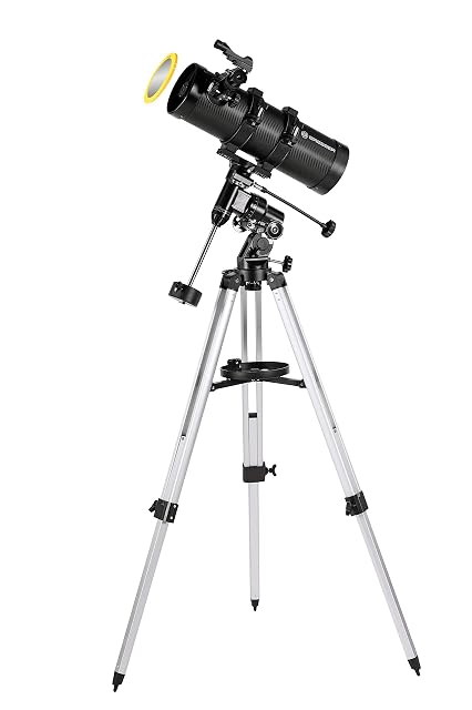 Bresser Pluto 114/500 Newtonian reflector on its equatorial mount